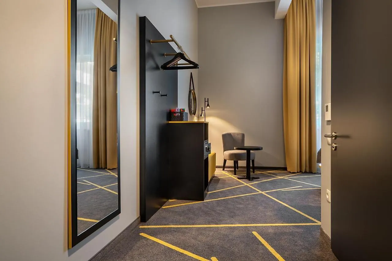 Hotel Holiday Inn - The Niu, Fury Aschheim Messe By Ihg