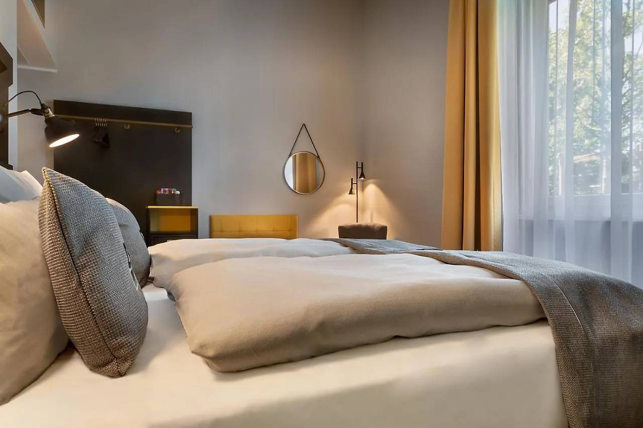 Holiday Inn - The Niu, Fury Aschheim Messe By Ihg Hotel