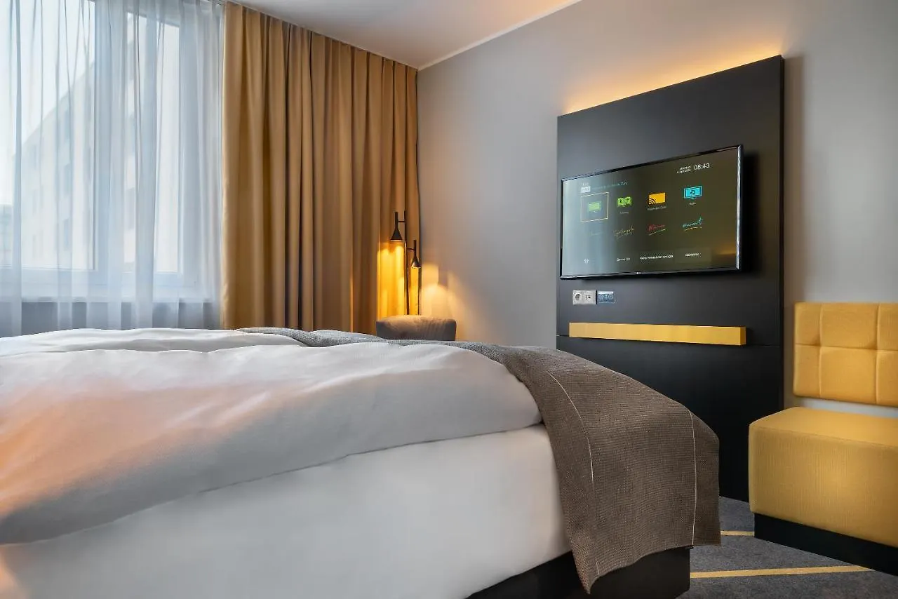 Holiday Inn - The Niu, Fury Aschheim Messe By Ihg 3*,