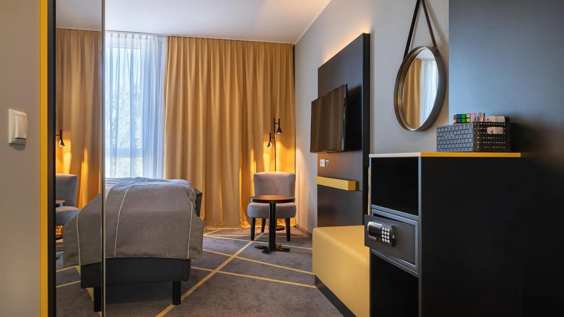 *** Hotel Holiday Inn - The Niu, Fury Aschheim Messe By Ihg Germany