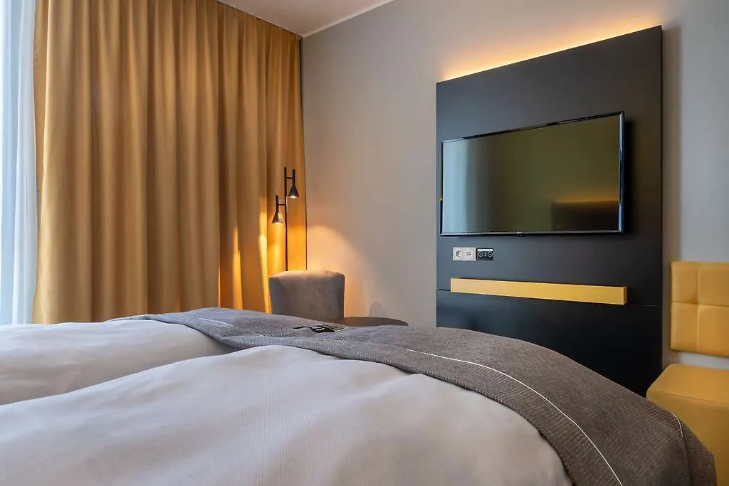 Hotel Holiday Inn - The Niu, Fury Aschheim Messe By Ihg