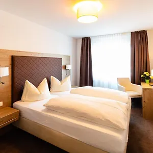 Hotel Neuwirt, Holzkirchen (Miesbach)